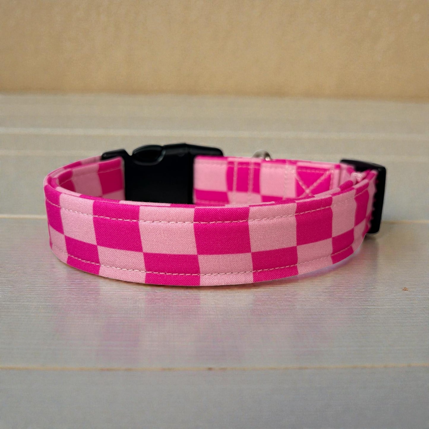 Pink retro checkered Handmade dog collar, adjustable side release, Handmade Pet Collar with Heavy-Duty Webbing, washable fabric,