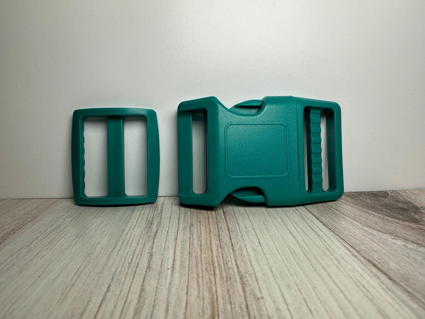 A wee bit Highrish dog collar - handmade side release dog collar