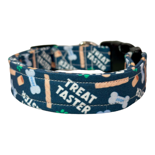 Treat Taster Dog collar, handmade side release dog collar, adjustable and washable (Blue Bones Treat Taster)
