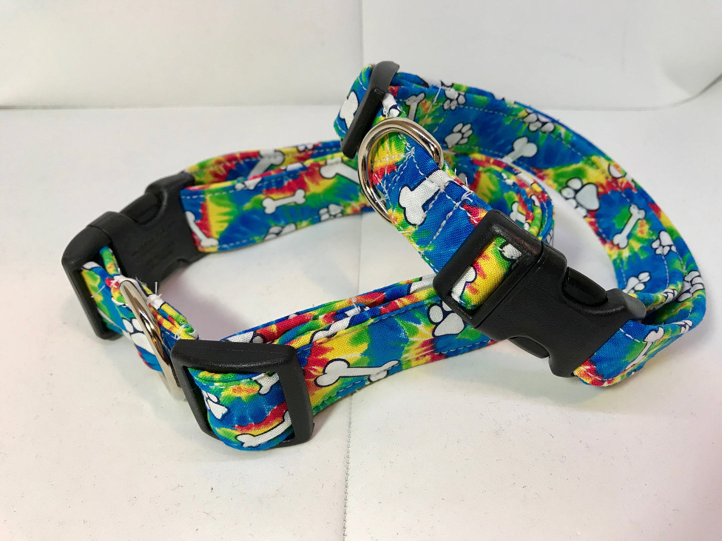 Dog Collar, dog collar boy, tie dye dog collar collar, fabric, adjustable collar, buckle dog collar, tie dye, bones, paws, hippy, tie dye print