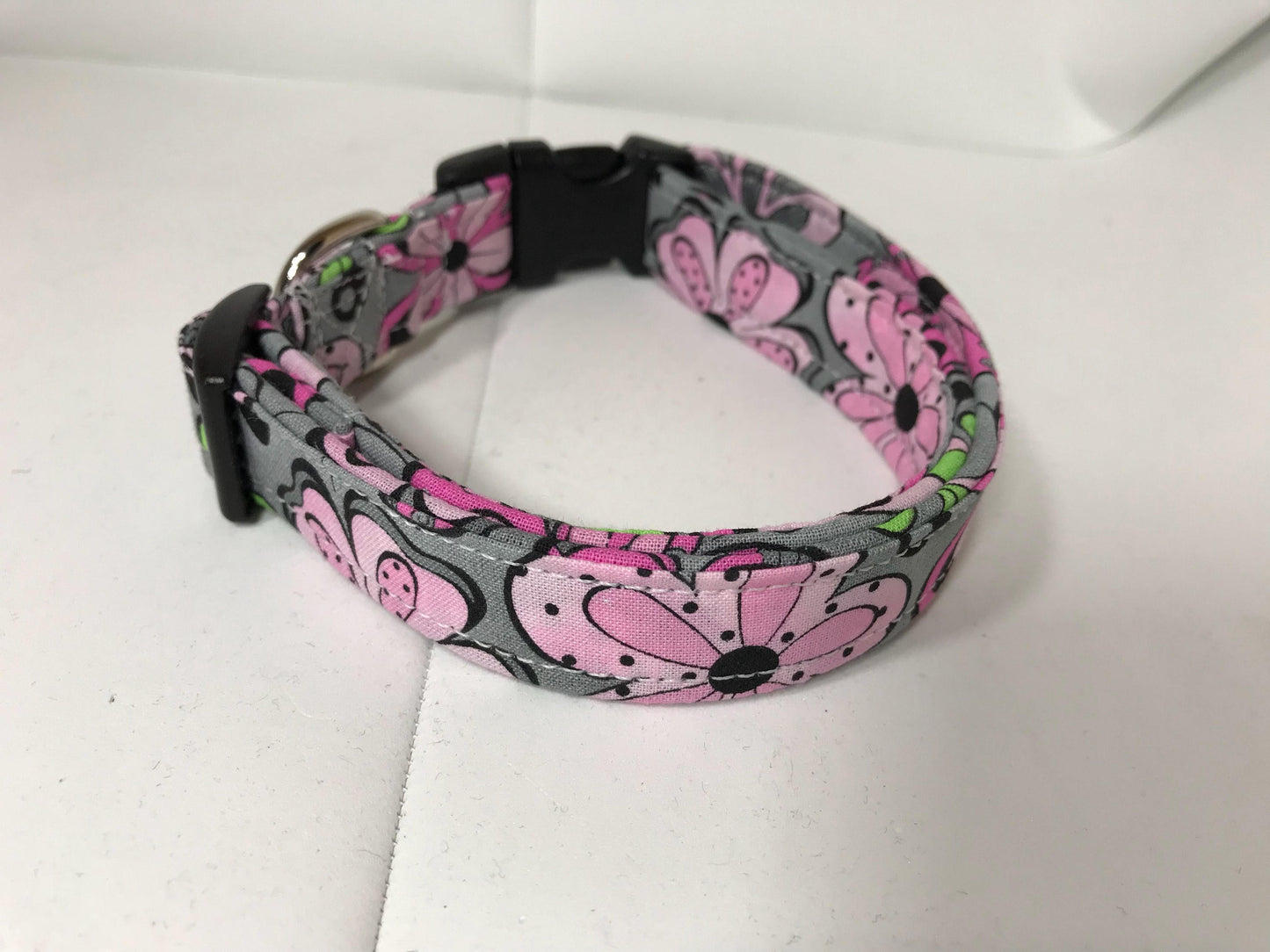 Dog Collar, girl dog collar, floral dog  collar, martingale, adjustable collar, buckle dog collar, pink, flowers, gray, grey, pink flowers