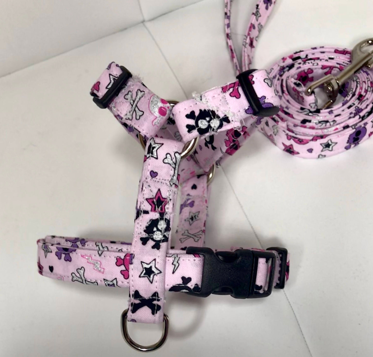 Dog harness, Harness and leash, step in harness, standard harness, dog harness set, dog halter,  pink, punk, rocker, girly skulls, sparkles
