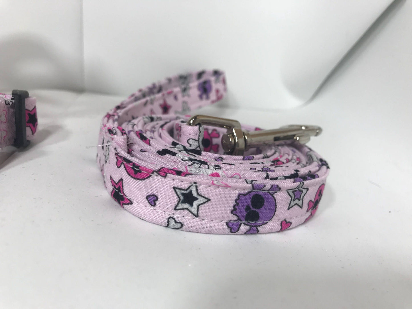 Dog harness, Harness and leash, step in harness, standard harness, dog harness set, dog halter,  pink, punk, rocker, girly skulls, sparkles