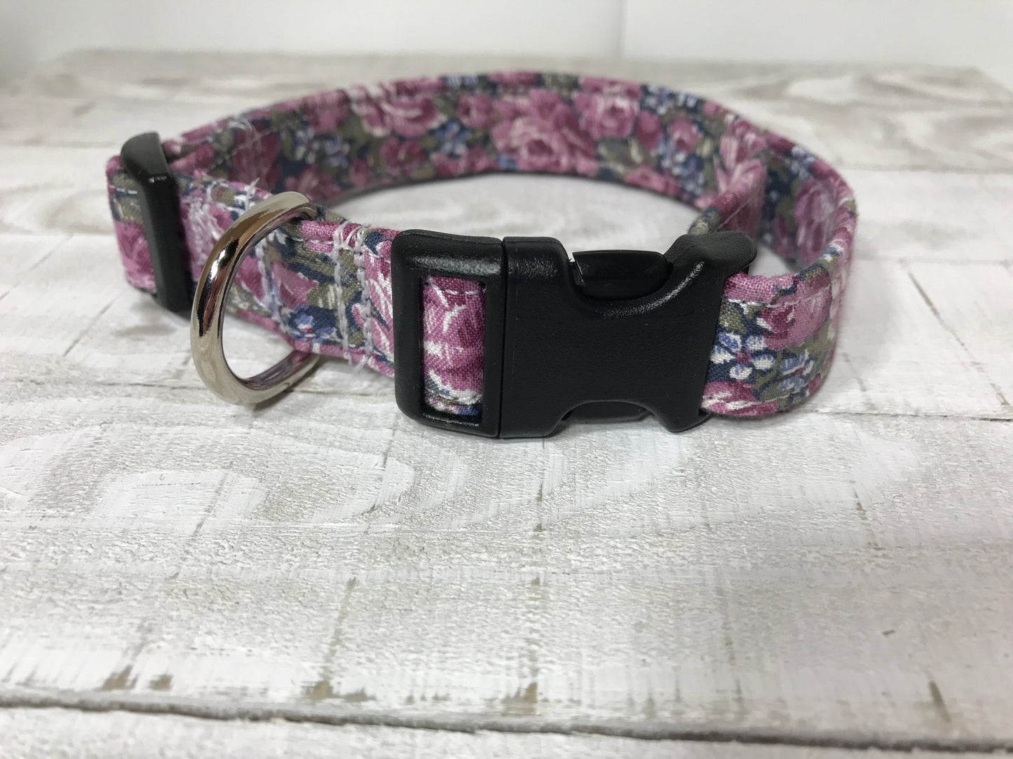 Vintage rose dog collar, floral dog collar, purple dog collar, girl, adjustable, side release, fabric collar, washable, eco friendly, purple