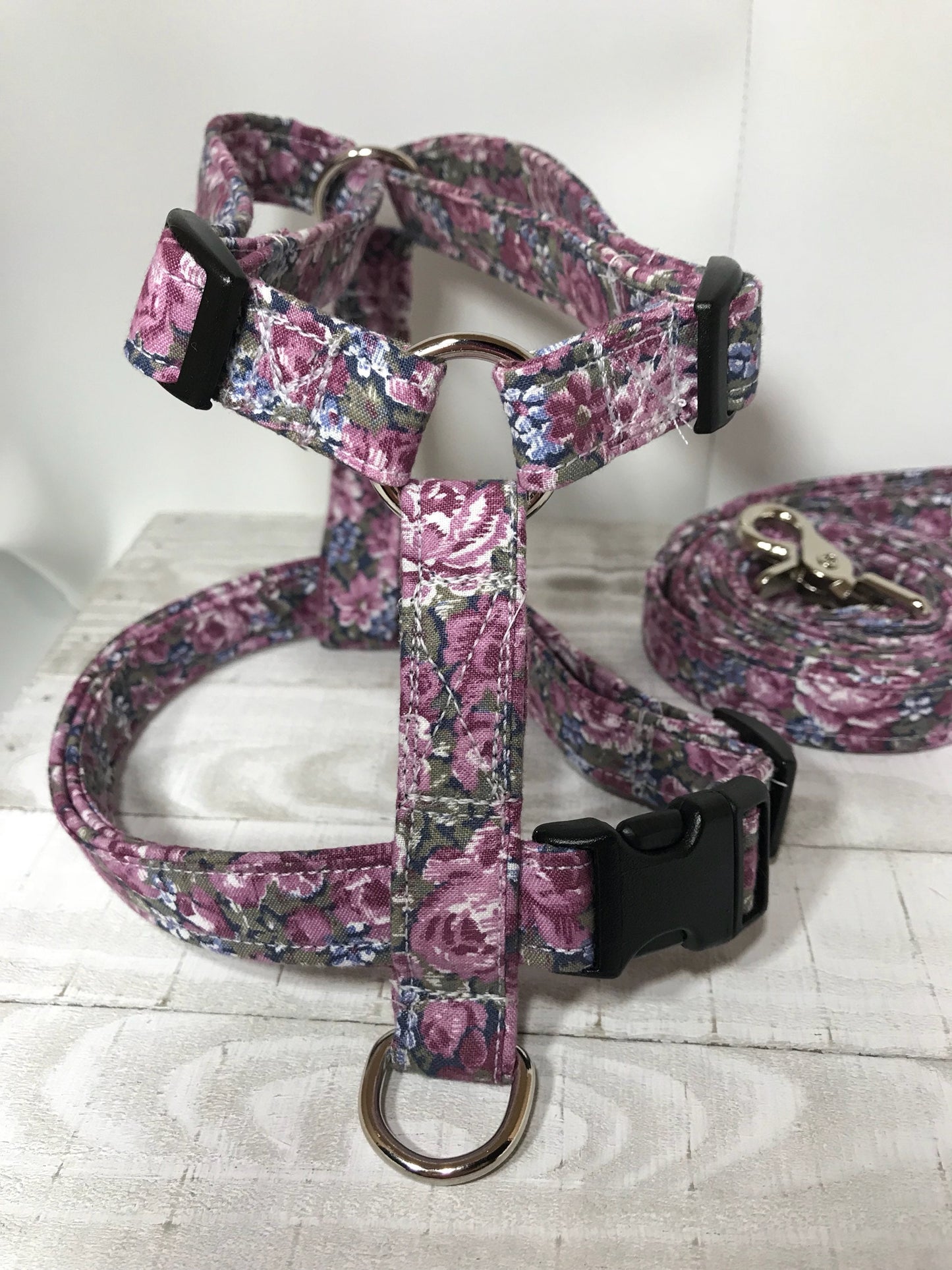 Dog harness, Harness and leash, step in harness, standard harness, dog harness set, dog halter, girl, vintage, purple rose, purple floral
