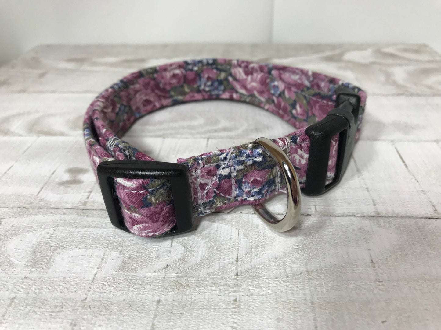 Vintage rose dog collar, floral dog collar, purple dog collar, girl, adjustable, side release, fabric collar, washable, eco friendly, purple