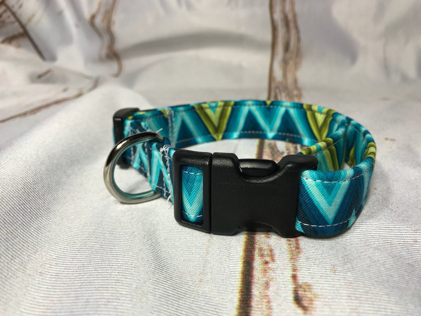 Chevron dog collar, adjustable collar, side release collar, washable, blue and green chevron, red and purple chevron, boy, girl, unisex