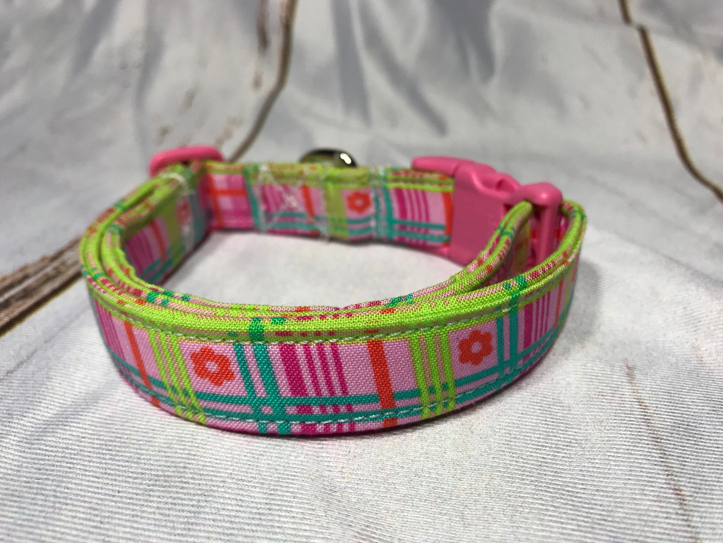 Dog Collar, girl dog collar, plaid dog collar, martingale, fabric, adjustable collar, buckle dog collar, pink, plaid, pink plaid, flowers