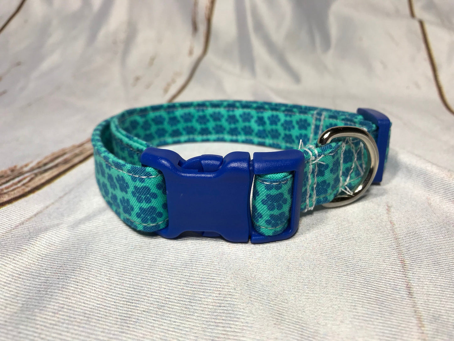 Summer Dog Collar, girl dog collar, boy dog collar, paw print collar, adjustable collar, buckle dog collar, blue, paws, teal, beach, summer