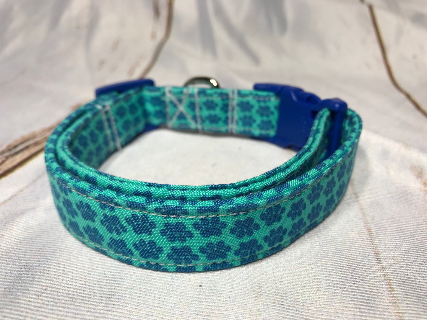 Summer Dog Collar, girl dog collar, boy dog collar, paw print collar, adjustable collar, buckle dog collar, blue, paws, teal, beach, summer