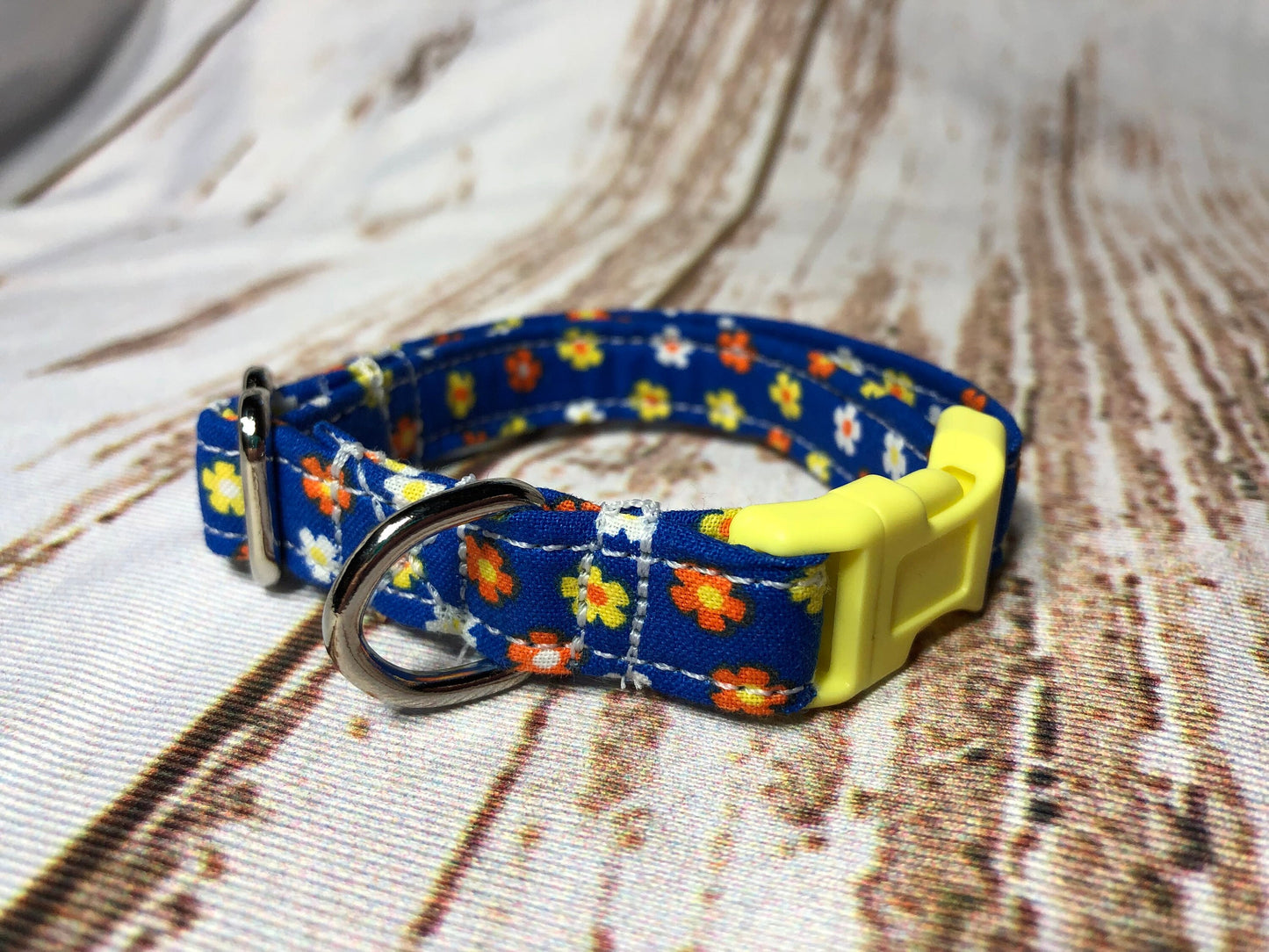 Floral dog harness and matching leash set, standard roman dog harness, step in dog harness, girl dog harness, adjustable pet harness, washable pet harness