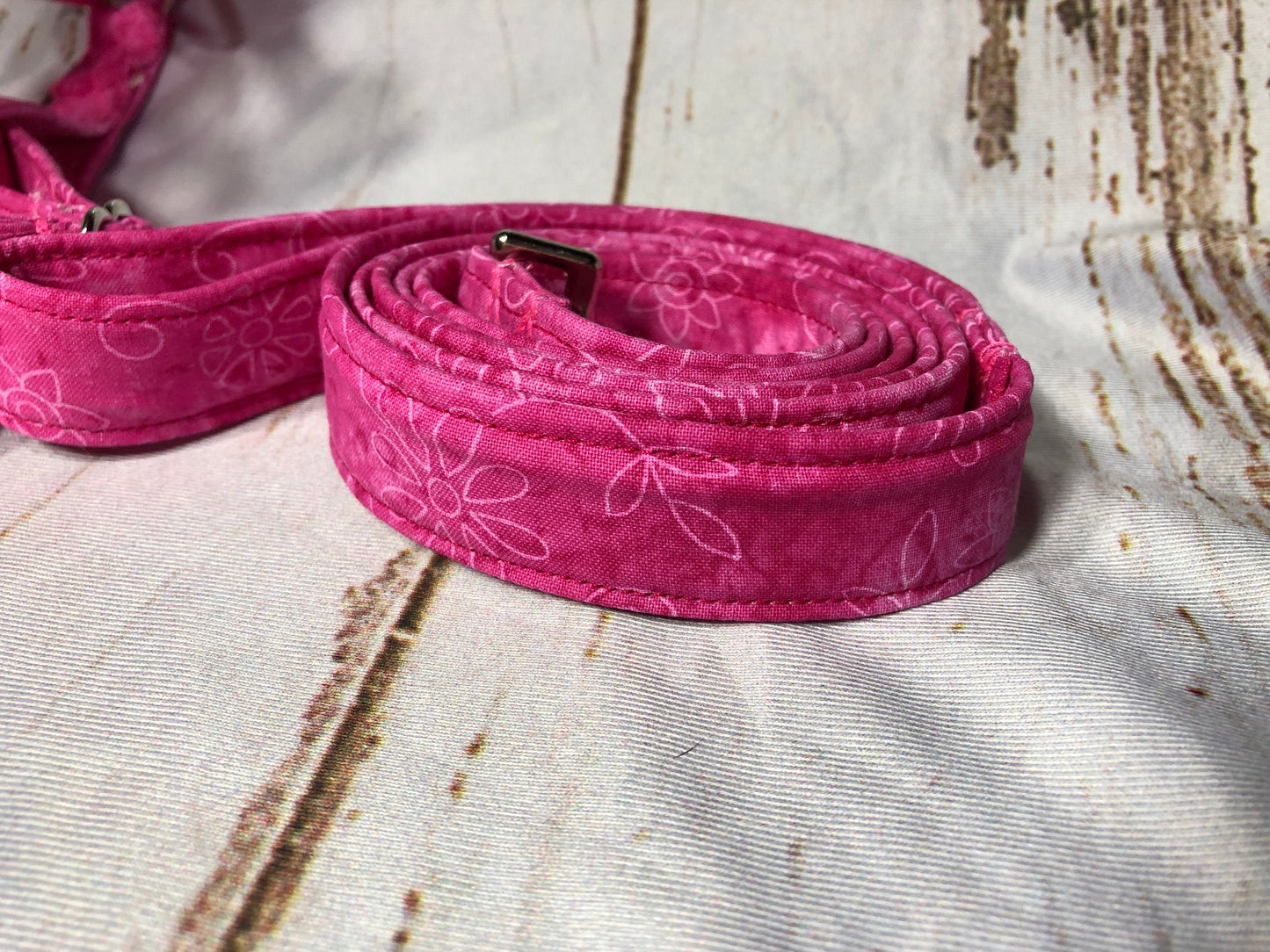 Dog harness, Harness and leash, step in harness, standard harness, dog harness set, adjustable, pink harness, pink floral, pink thread
