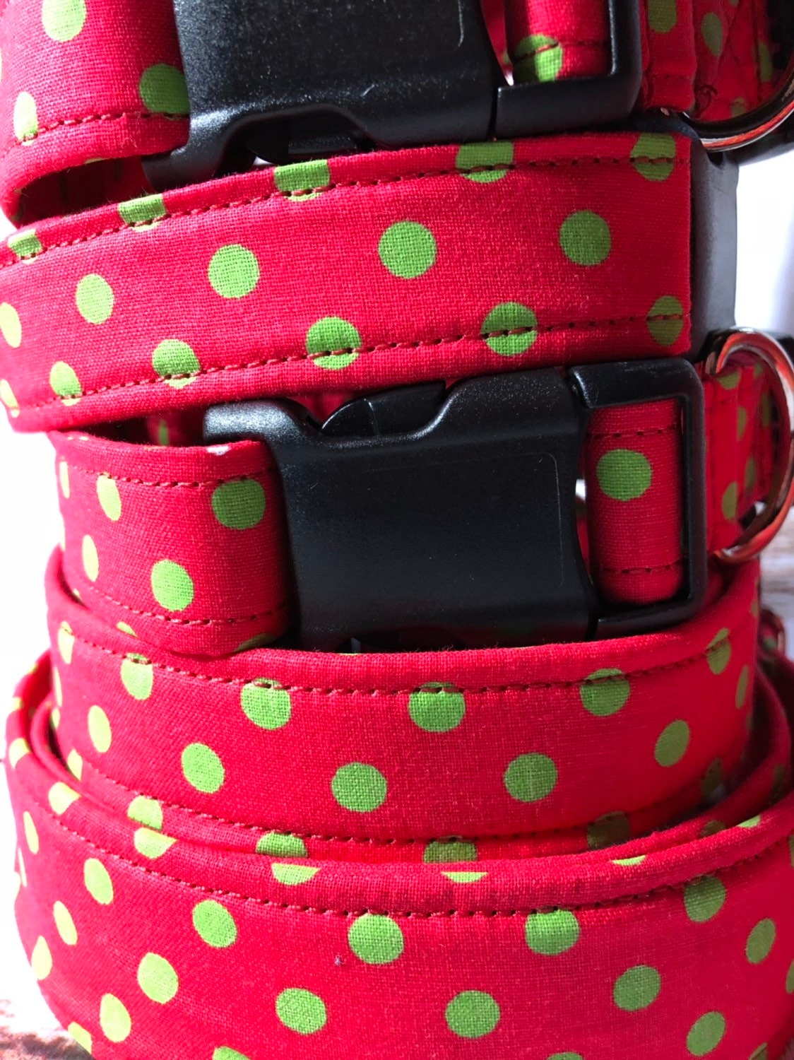 Dog Collar, adjustable dog collar, side release dog collar,  holiday dog collar, Christmas dog collar, red and green polka dot, Christmas