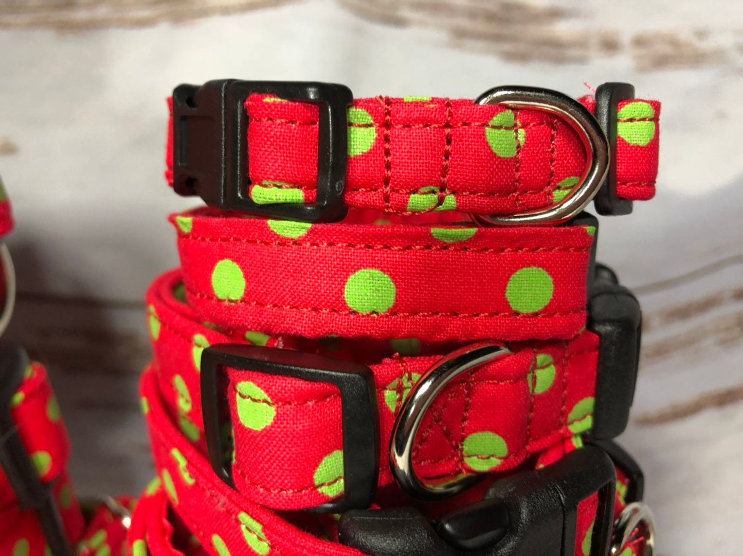 Dog Collar, adjustable dog collar, side release dog collar,  holiday dog collar, Christmas dog collar, red and green polka dot, Christmas