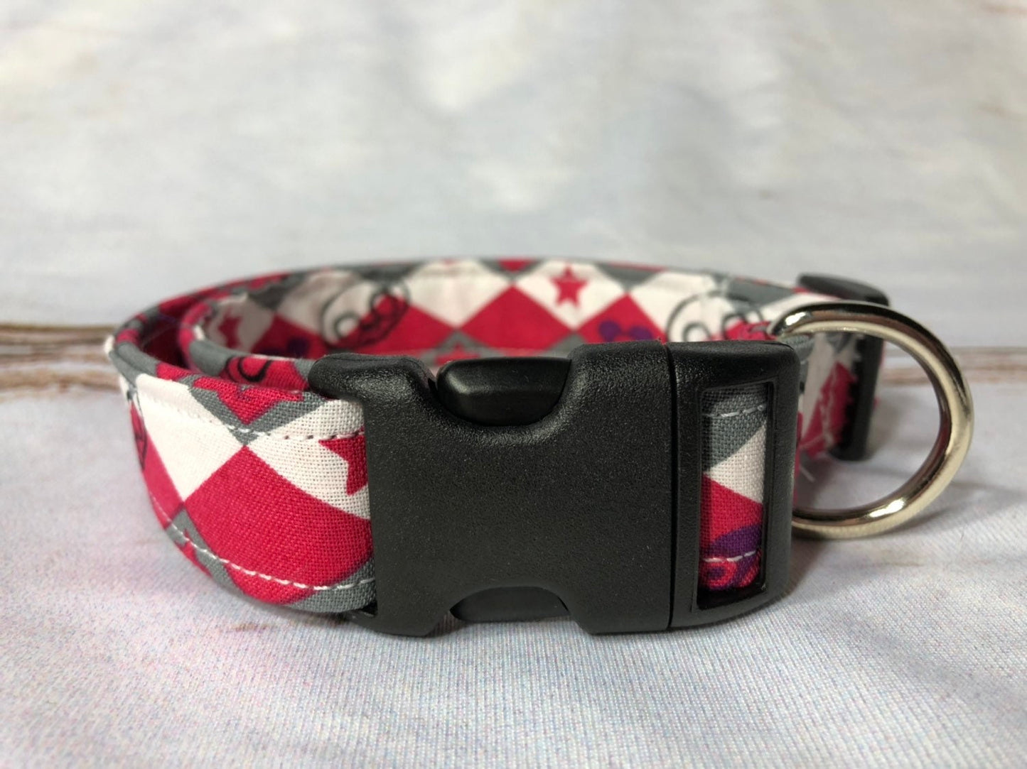 Argyle dog collar, punk dog collar, skull dog collar, pink, white, side release collar, adjustable, washable, girl dog collar, eco friendly