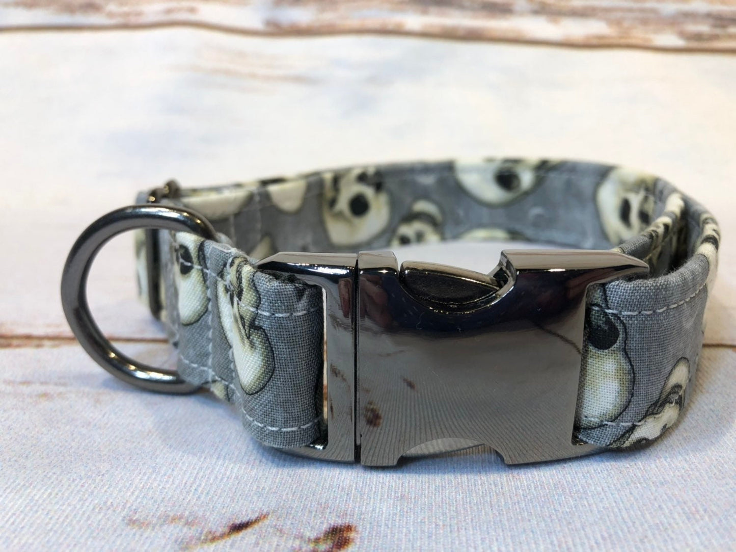 Skulls dog collar and leash set, gunmetal hardware, skulls dog collar, skulls leash, side release, adjustable, washable, eco friendly collar