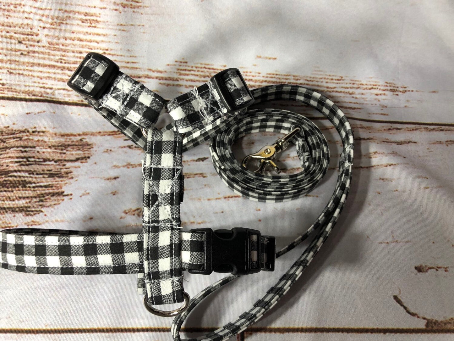 Dog harness, Harness leash set, matching leash, step in harness, standard harness, plaid dog harness, buffalo plaid harness, buffalo check,
