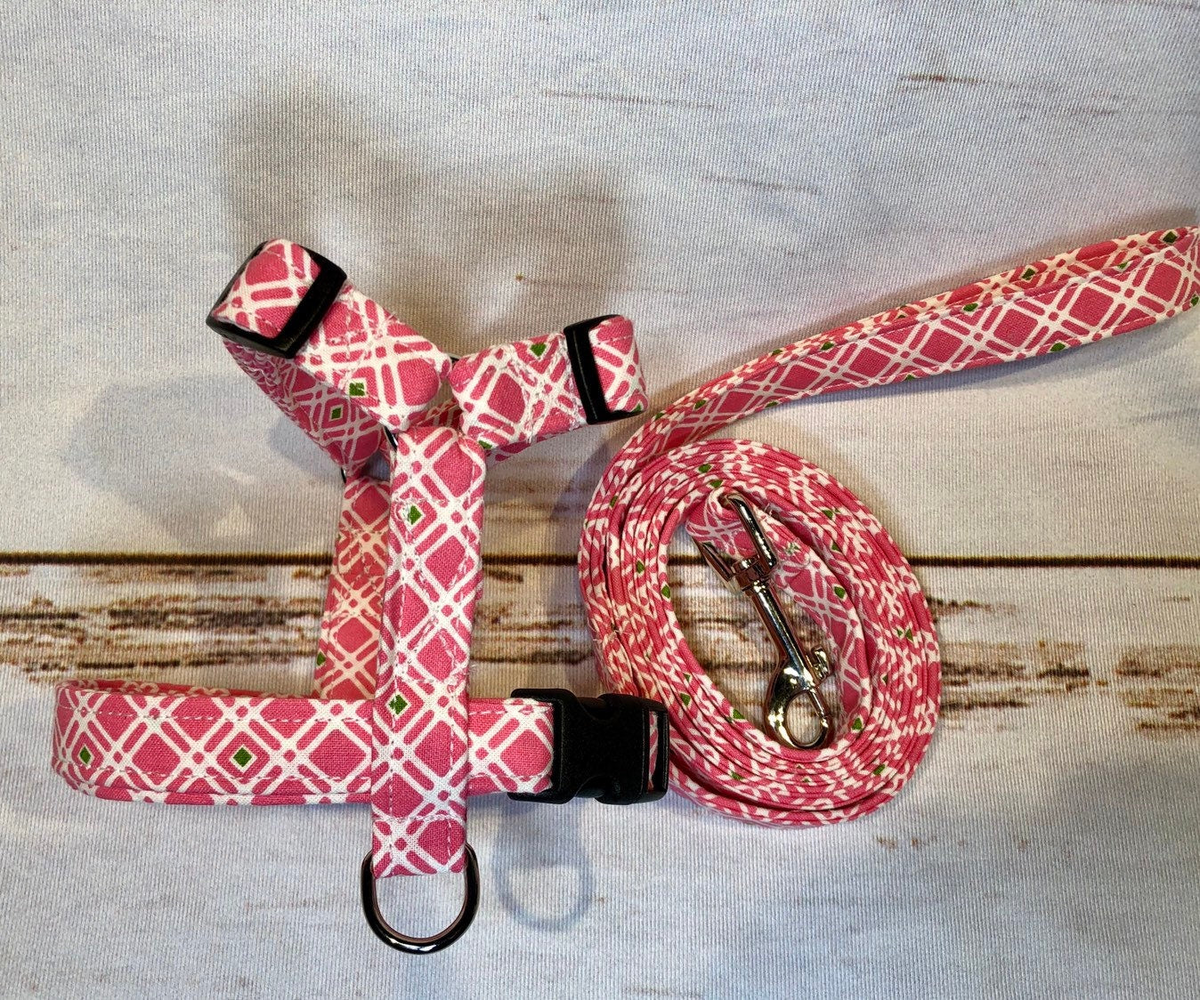 Dog harness, Harness and leash, girl dog harness, dog halter, leash, step in harness, standard harness, dog harness set, pink plaid, pink