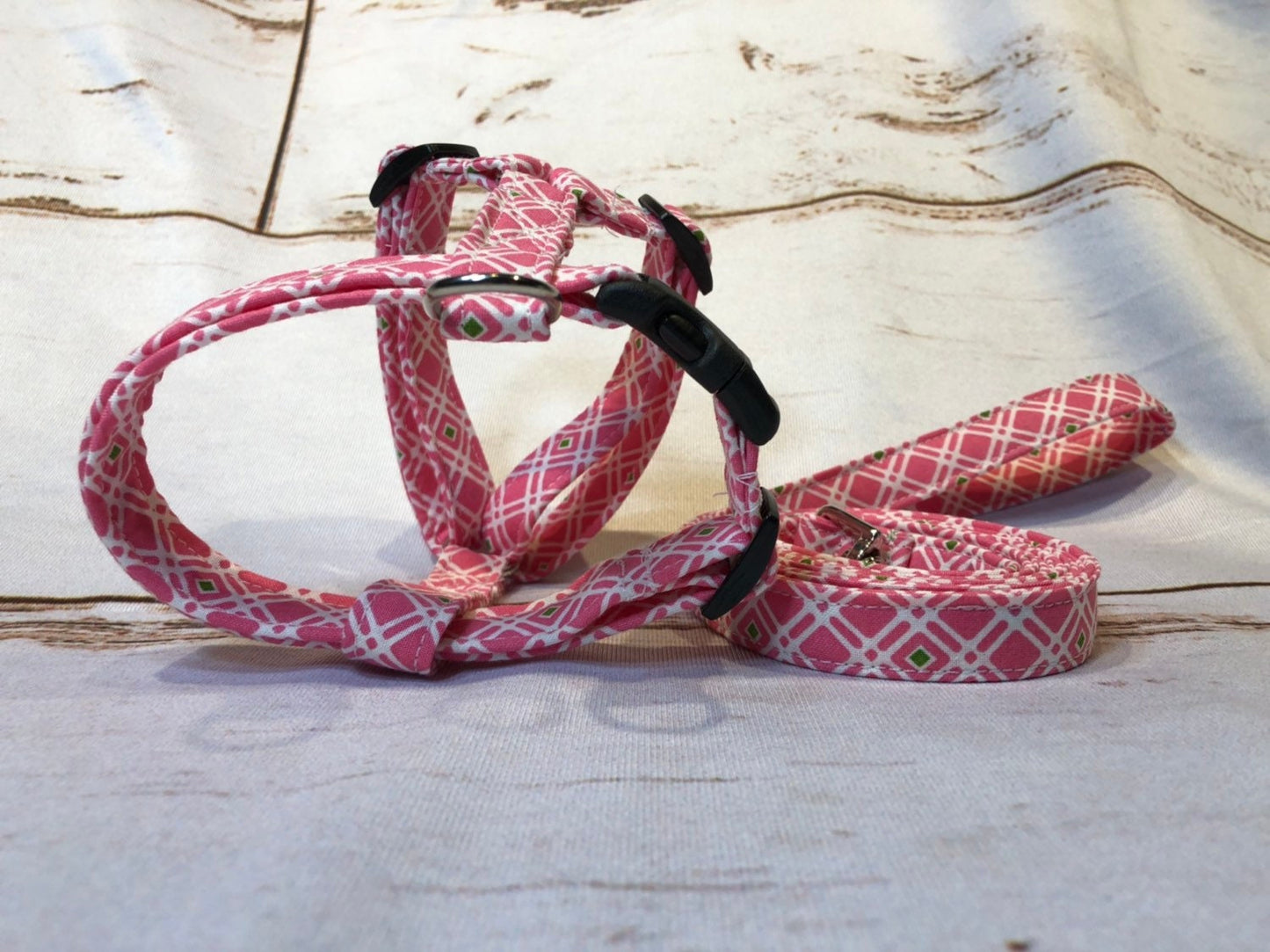 Dog harness, Harness and leash, girl dog harness, dog halter, leash, step in harness, standard harness, dog harness set, pink plaid, pink