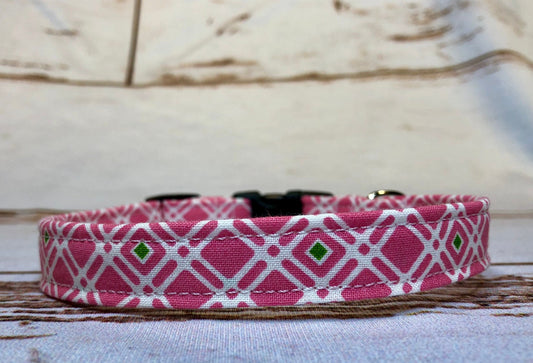 Dog Collar, dog collar girl, pink dog collar, adjustable collar, buckle dog collar, side release, pink collar, bubble gum pink, geometric