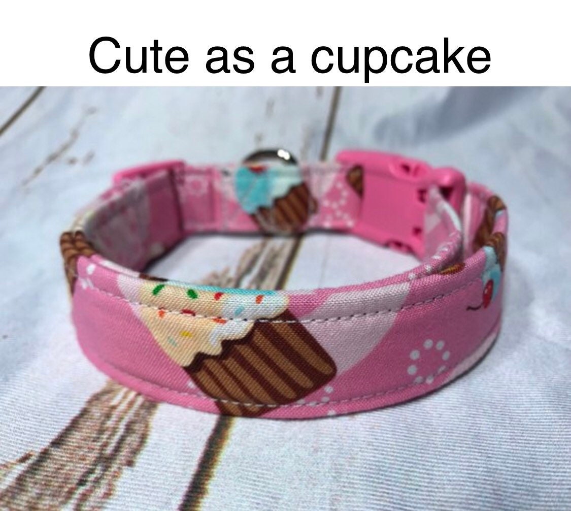 Cupcake dog collar, food dog collar, adjustable collar, washable, side release collar, pink, cupcakes, girl dog collar, eco friendly, cute