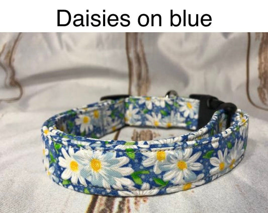Blue daisy dog collar, floral dog collar, dog collar girl, adjustable, washable, side release, fabric dog collar, eco friendly, daisy, blue