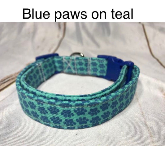 Summer Dog Collar, girl dog collar, boy dog collar, paw print collar, adjustable collar, buckle dog collar, blue, paws, teal, beach, summer