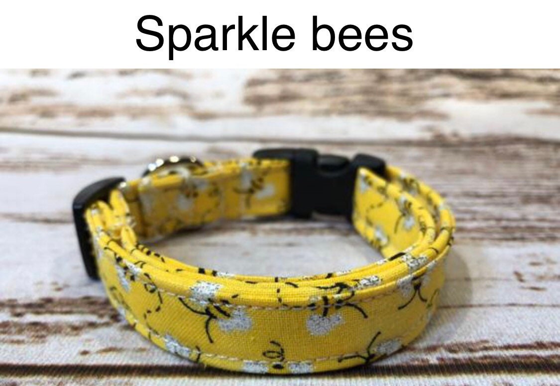 Bee dog collar, yellow dog collar, bees, sparkle bees, adjustable, washable, fabric dog collar, dog collar girl, yellow bees, bumble bee