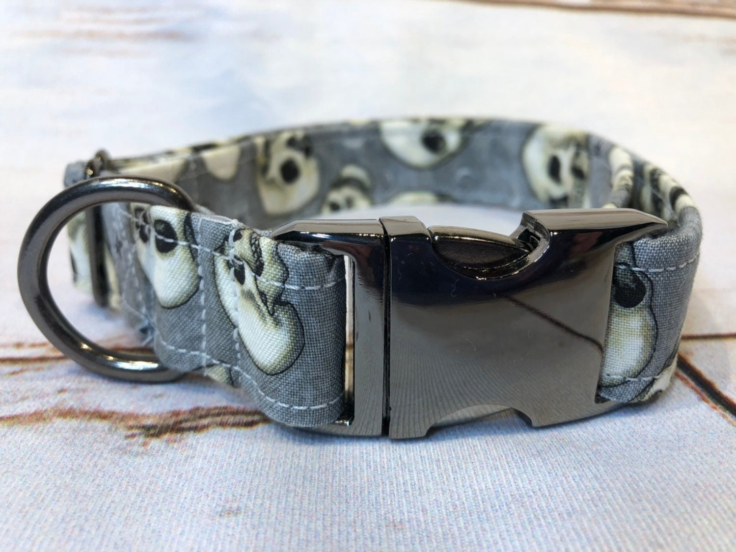 Skulls dog collar and leash set, gunmetal hardware, skulls dog collar, skulls leash, side release, adjustable, washable, eco friendly collar