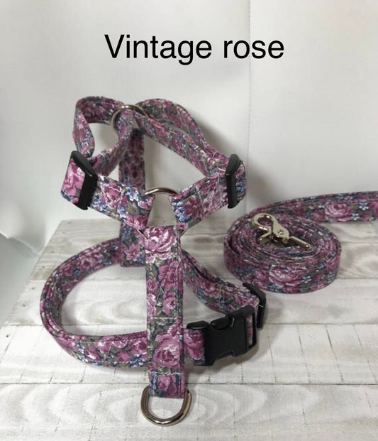 Dog harness, Harness and leash, step in harness, standard harness, dog harness set, dog halter, girl, vintage, purple rose, purple floral
