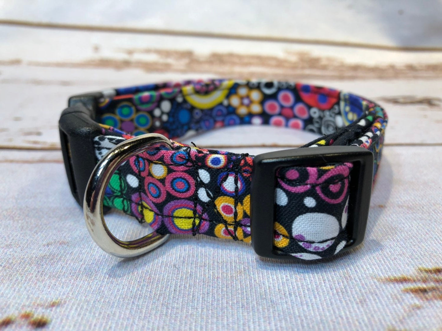 Bubbles dog collar, colorful dog collar, washable, eco friendly, adjustable dog collar, side release dog collar, black, bubbles, unisex, dog