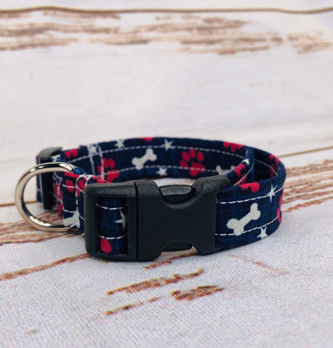 Dog Collar, boy dog collar, adjustable collar, side release collar, buckle dog collar, patriotic dog collar, stars, blue, paws, white stars