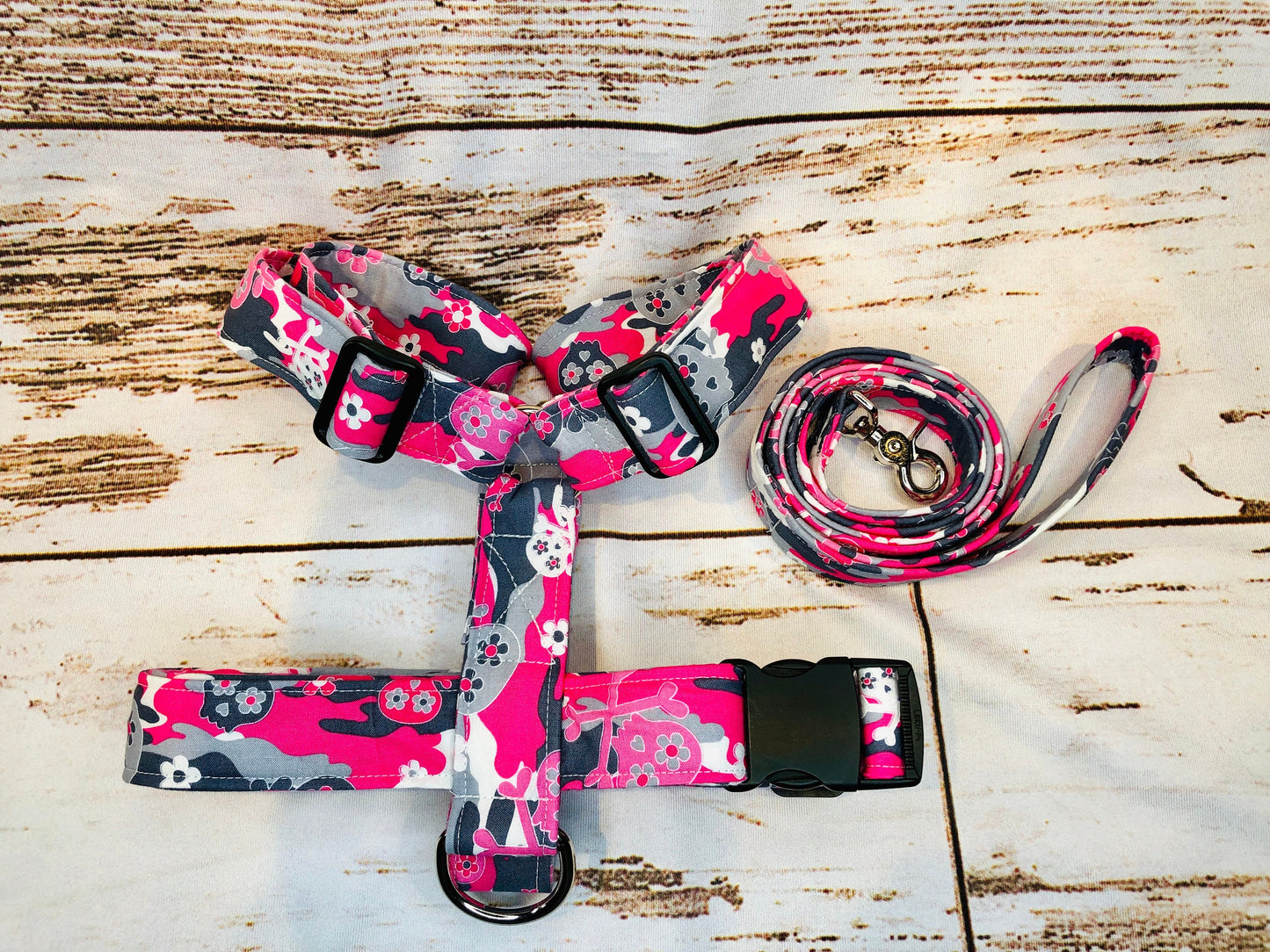Dog harness, Harness and leash, step in harness, standard harness, dog halter, harness and leash set, dog halter, pink camouflage, skulls