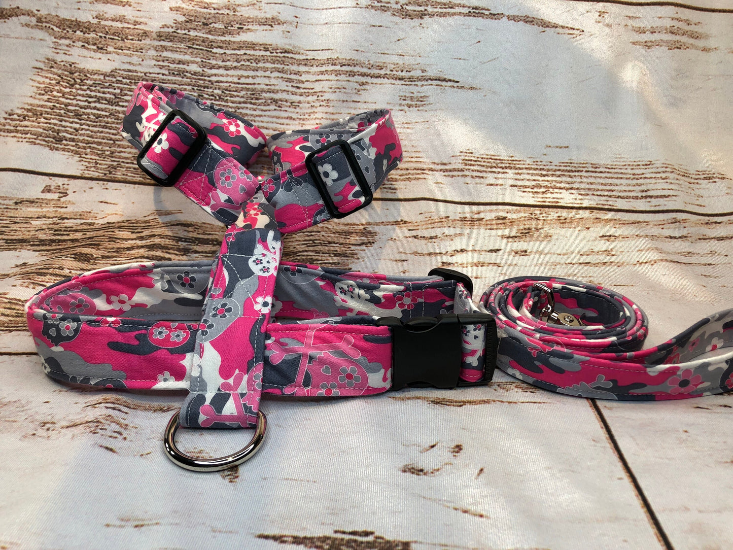 Dog harness, Harness and leash, step in harness, standard harness, dog halter, harness and leash set, dog halter, pink camouflage, skulls