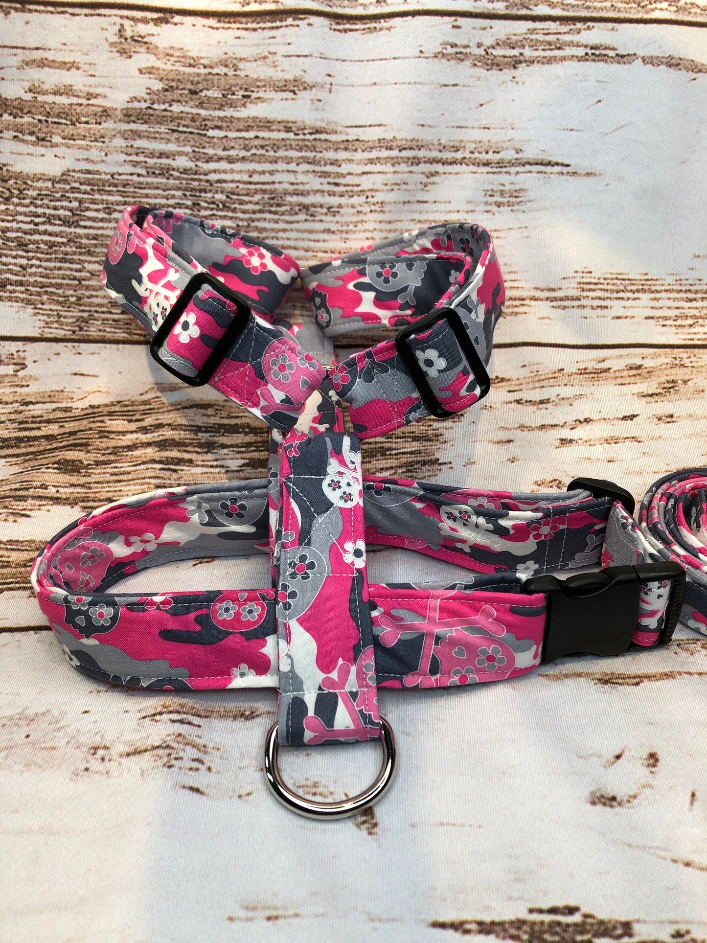 Dog harness, Harness and leash, step in harness, standard harness, dog halter, harness and leash set, dog halter, pink camouflage, skulls
