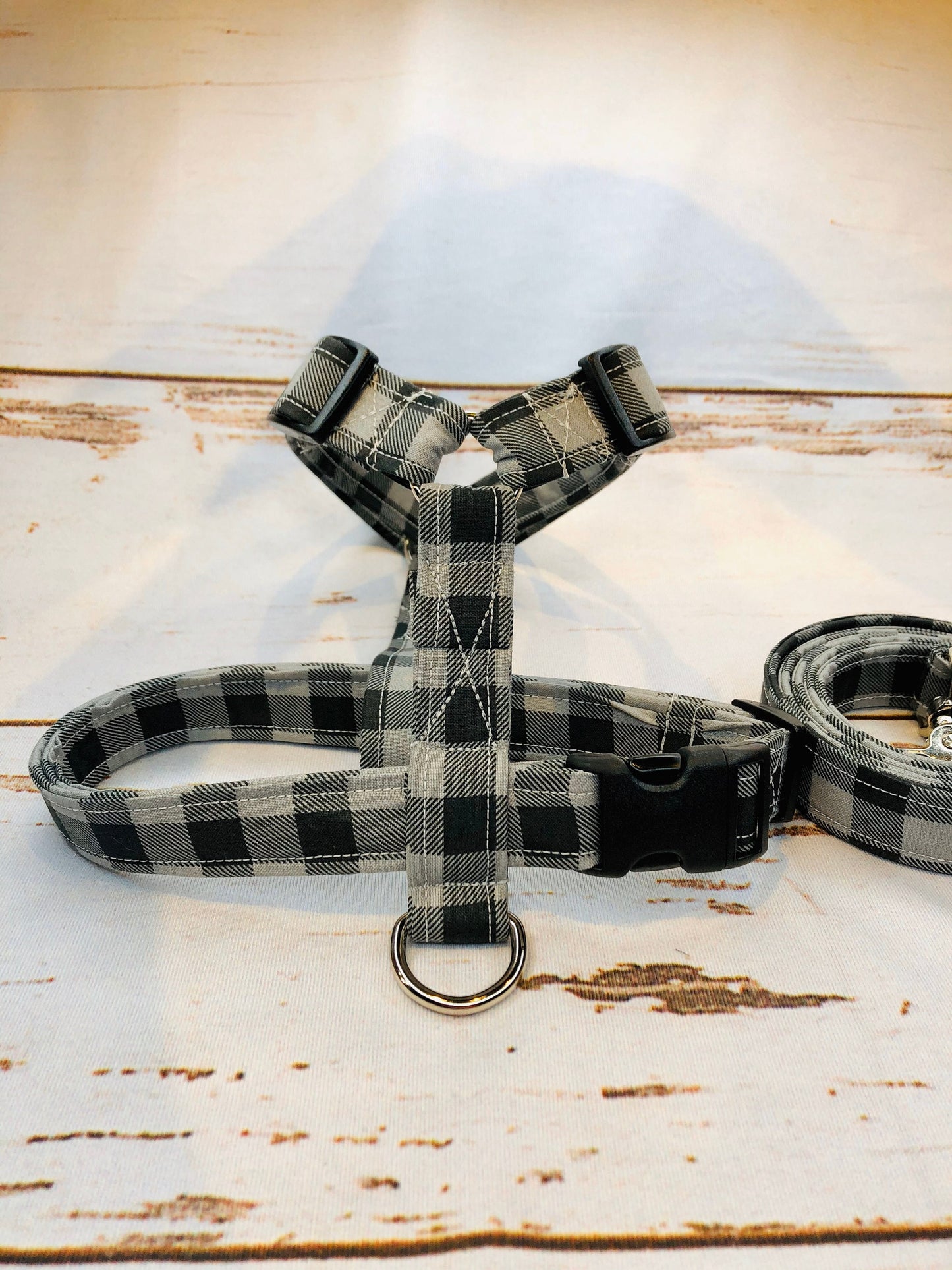 Dog harness, Harness leash set, matching leash, step in harness, standard harness, plaid dog harness, buffalo plaid, buffalo check, plaid,