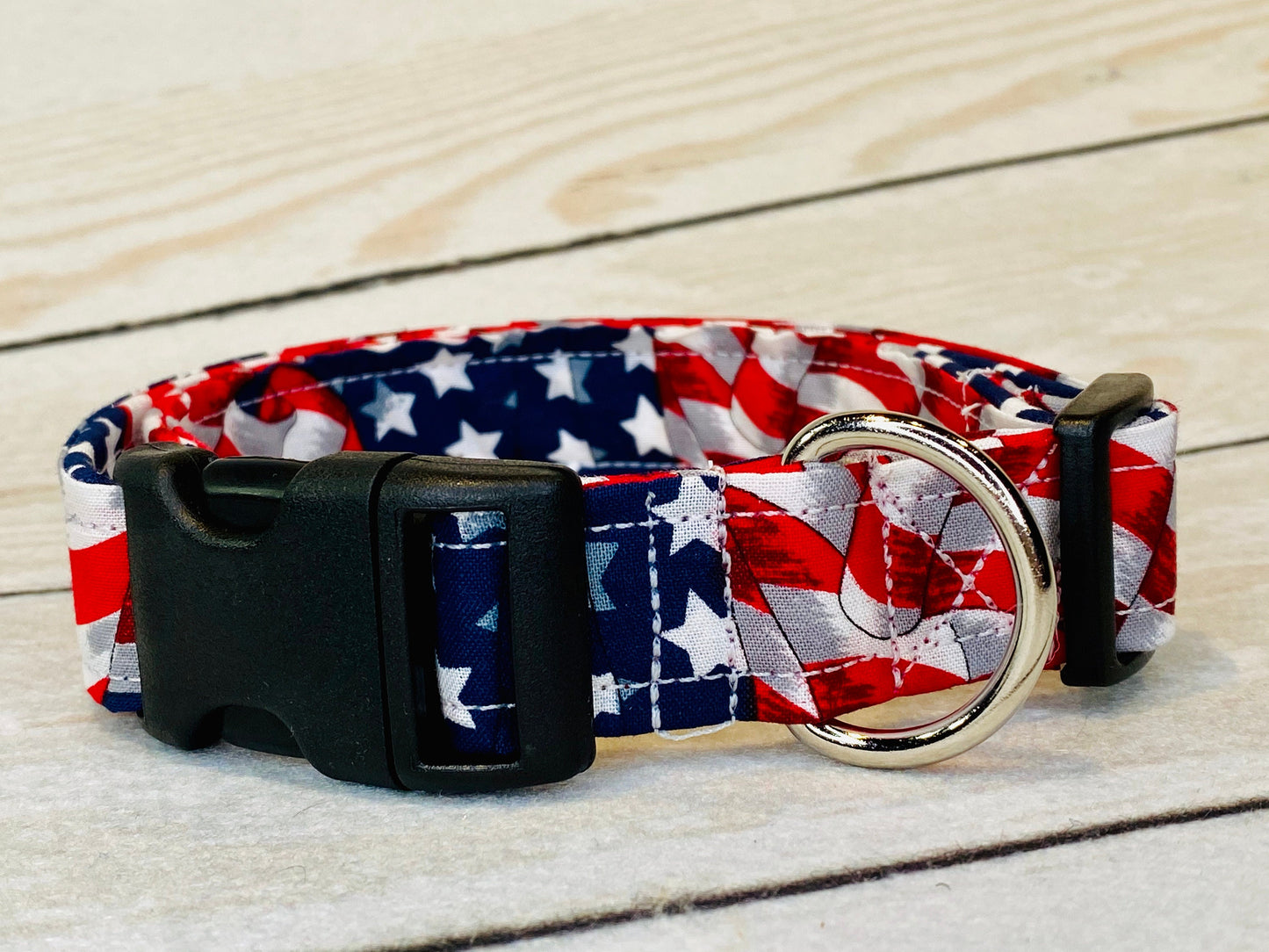 American flag dog collar, waving American flag, dog collar, flag dog collar, red, white, blue, USA flag, adjustable, washable, eco friendly
