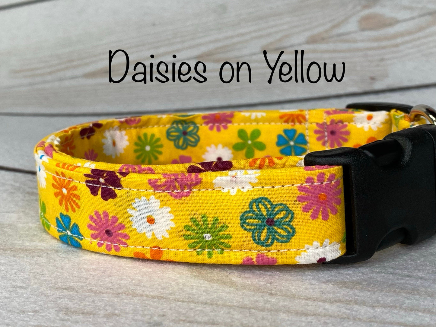 Dog Collar, girl dog collar, floral dog collar, adjustable collar, buckle dog collar, yello, daisy, daisies, floral collar, daisy dog collar