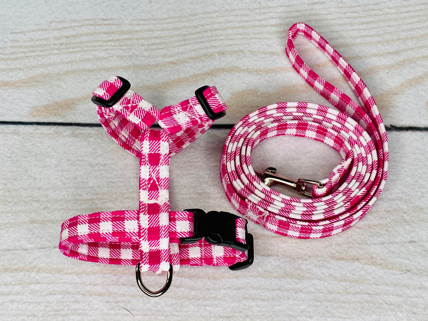 Dog harness, Harness leash set, matching leash, step in harness, standard harness, plaid dog harness, buffalo plaid harness, buffalo check,