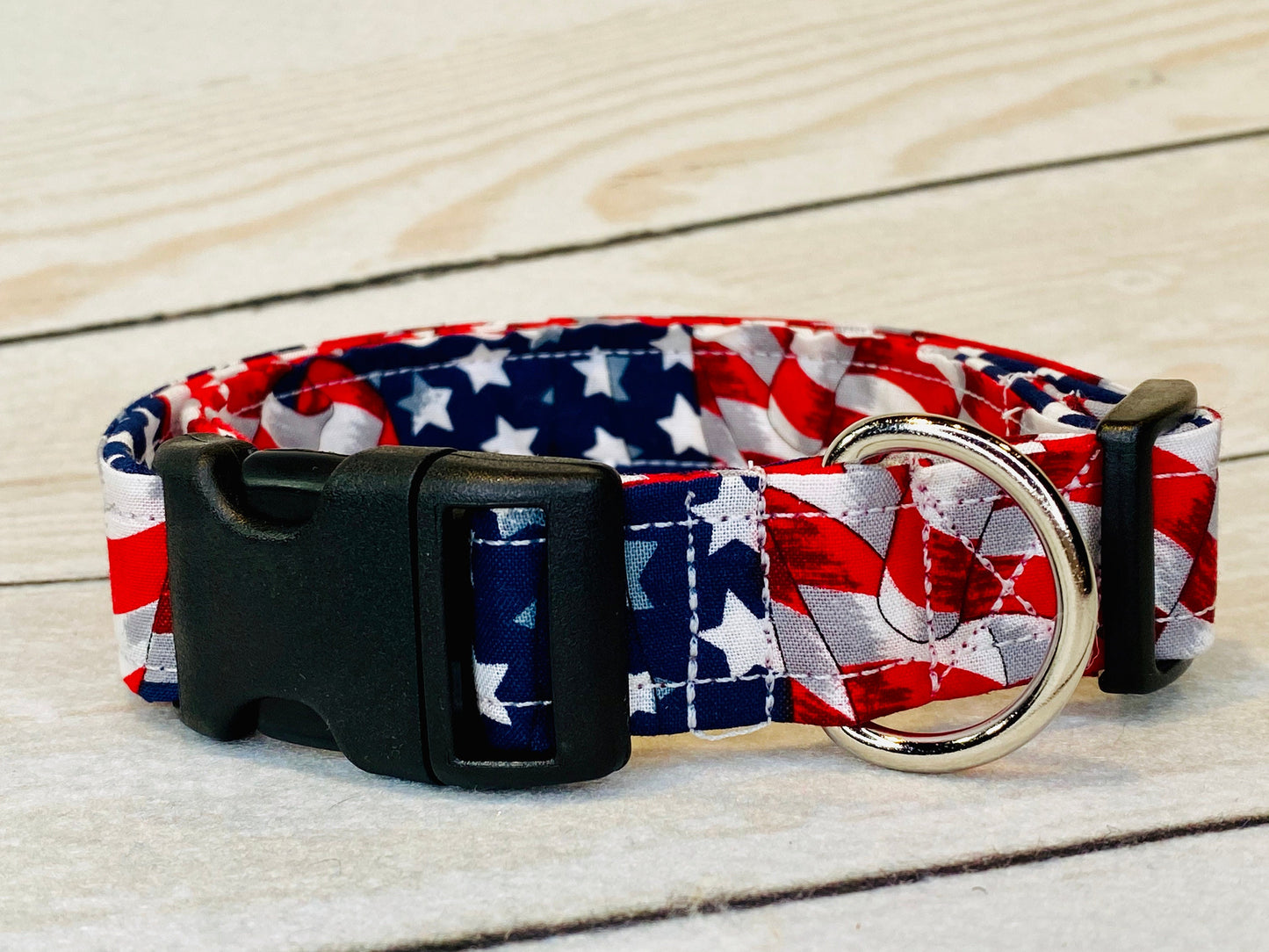 American flag dog collar, waving American flag, dog collar, flag dog collar, red, white, blue, USA flag, adjustable, washable, eco friendly
