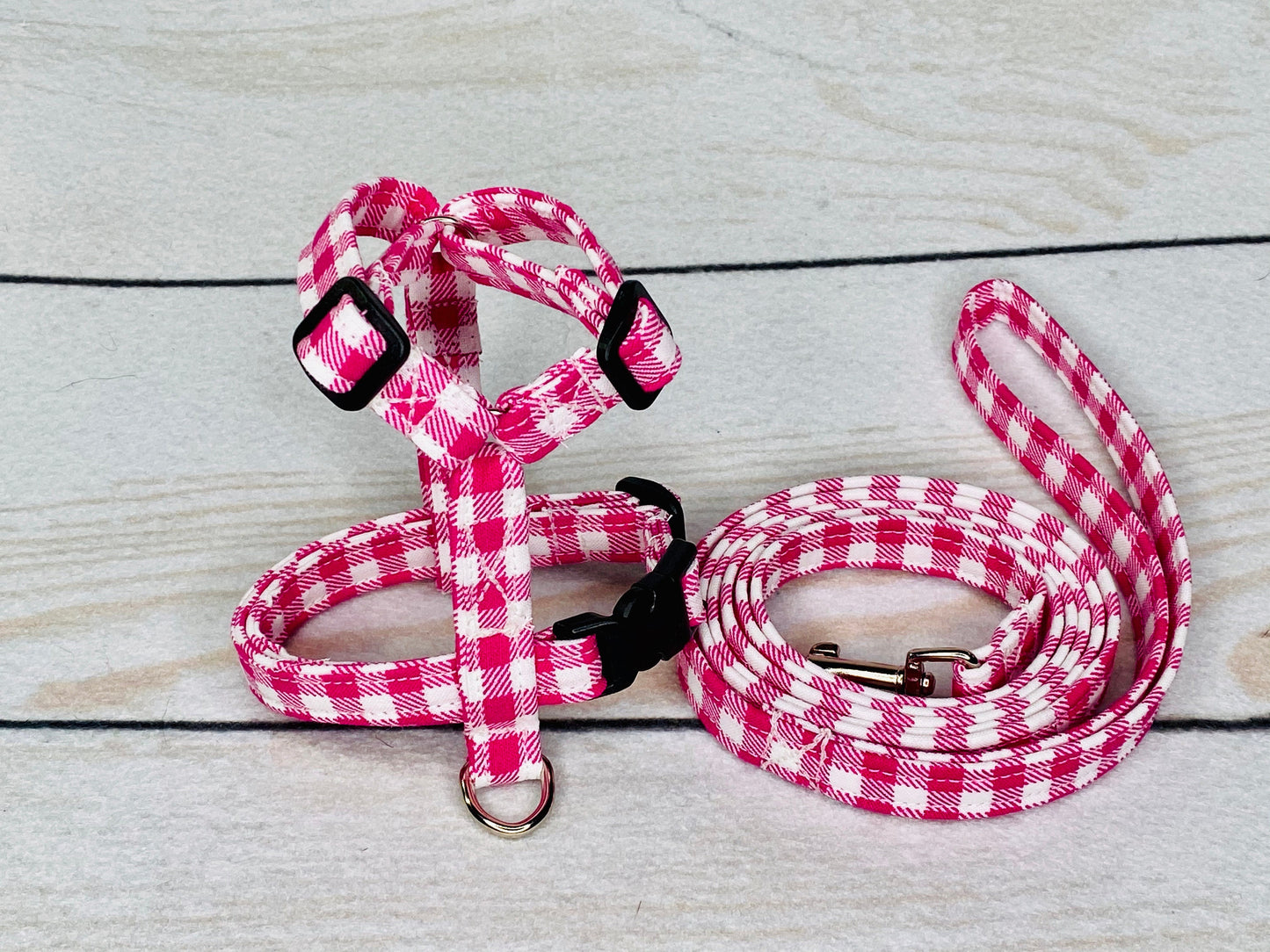Dog harness, Harness leash set, matching leash, step in harness, standard harness, plaid dog harness, buffalo plaid harness, buffalo check,