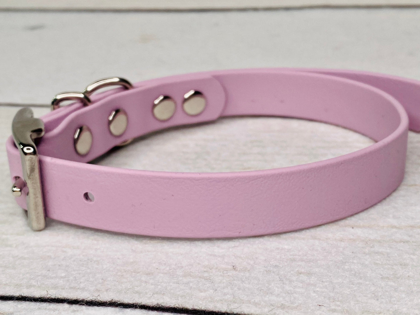 Biothane dog collar, purple dog collar, dog collar, buckle dog collar, waterproof collar, lavender, rose gold hardware, leather dog collar