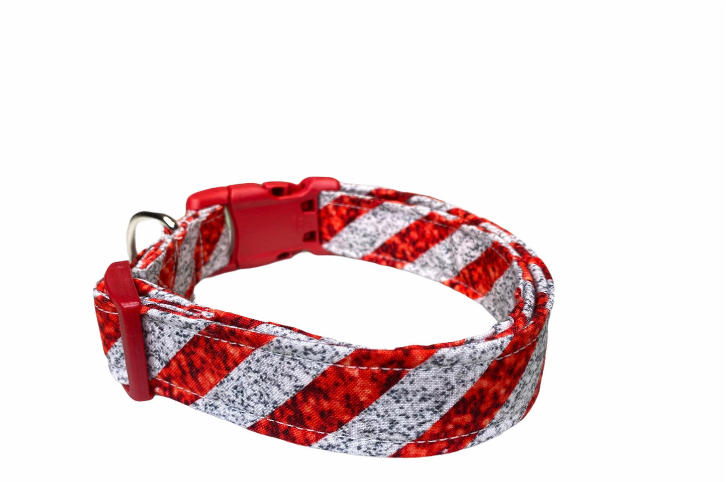 Dog Collar, adjustable dog collar, side release dog collar, candy cane dog collar, Christmas dog collar, candy cane stripe, Christmas collar